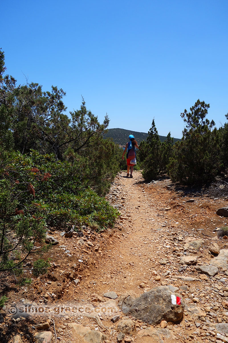 Signering av stigar med rödvita